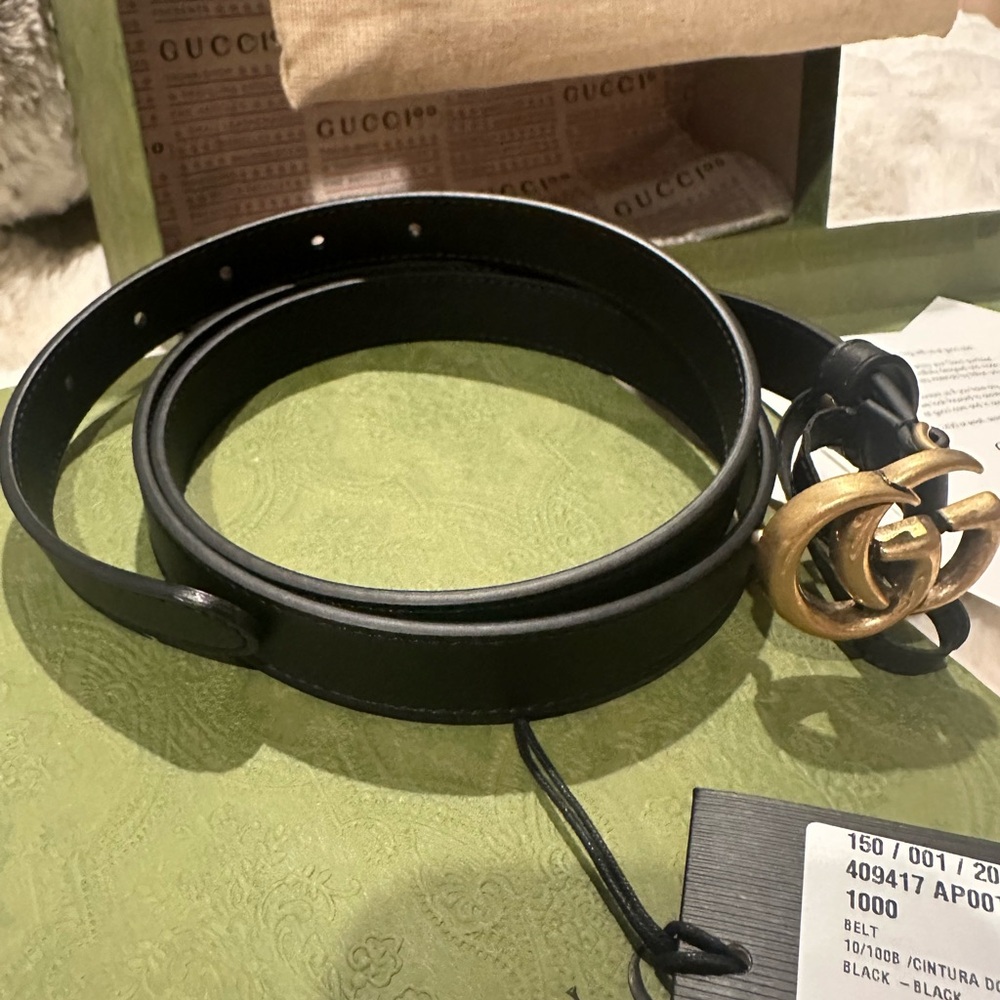 Gucci Black Leather Belt with Silver Buckle - Picture 9 of 11